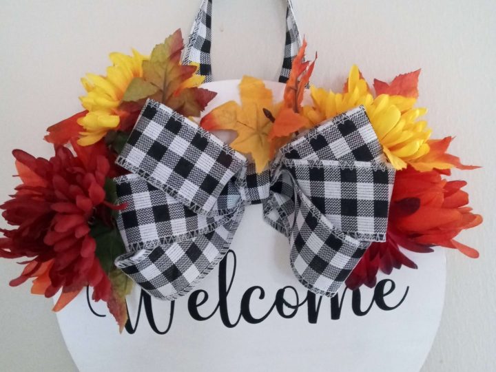 cricut diy fall door hanger